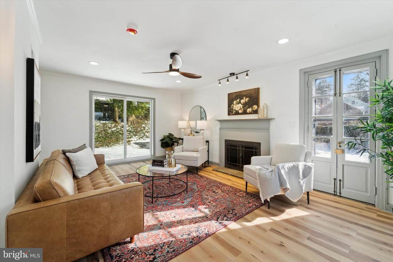 8607 Brierdale Road - Photo 1