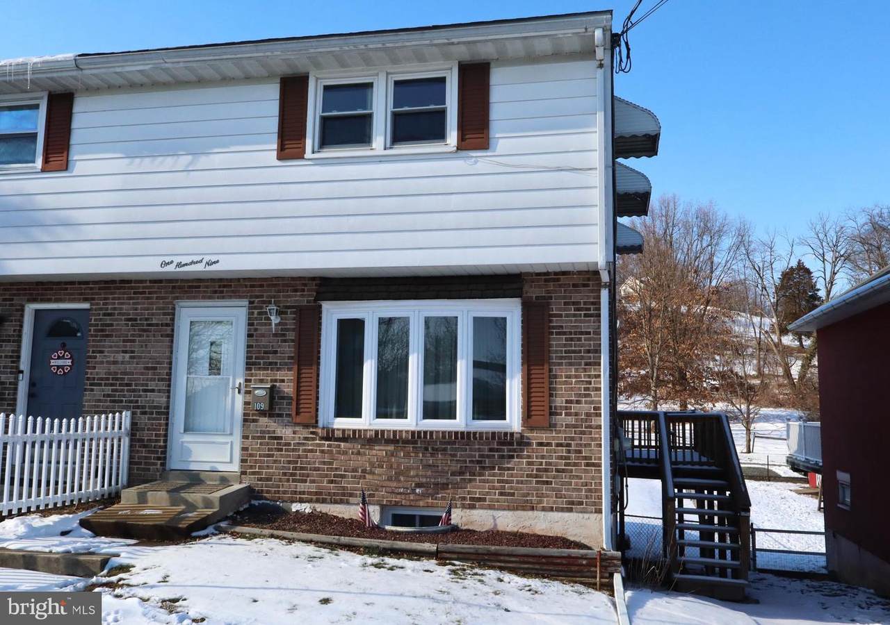 109 Schaeffer Street - Photo 1