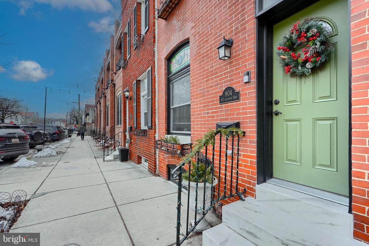 804 Lakewood Avenue - Photo 1
