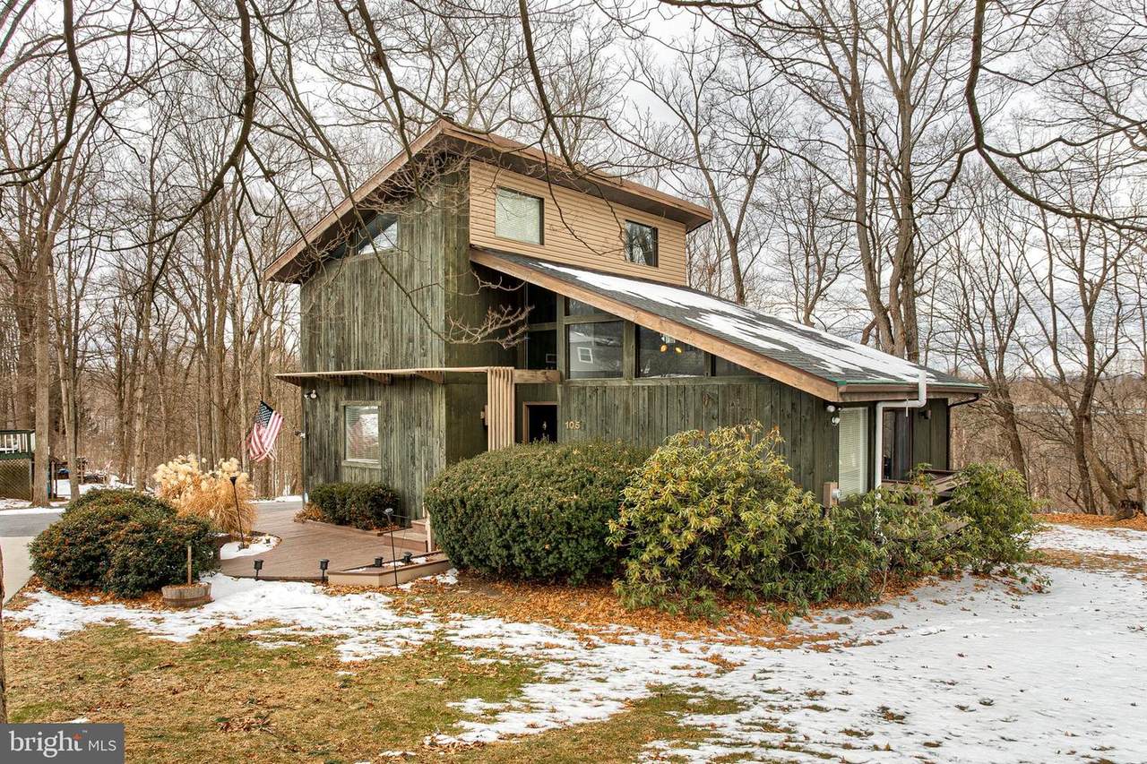105 Mary Elizabeth Street - Photo 1