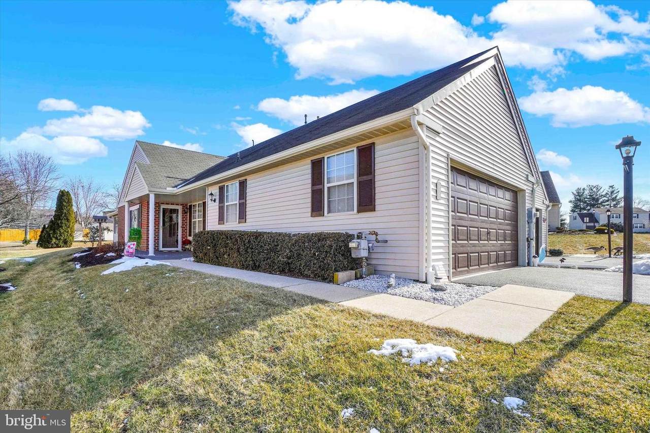 3255 Falcon Lane - Photo 1