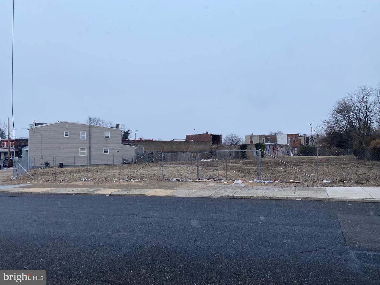 1252 Sycamore Street - Photo 1