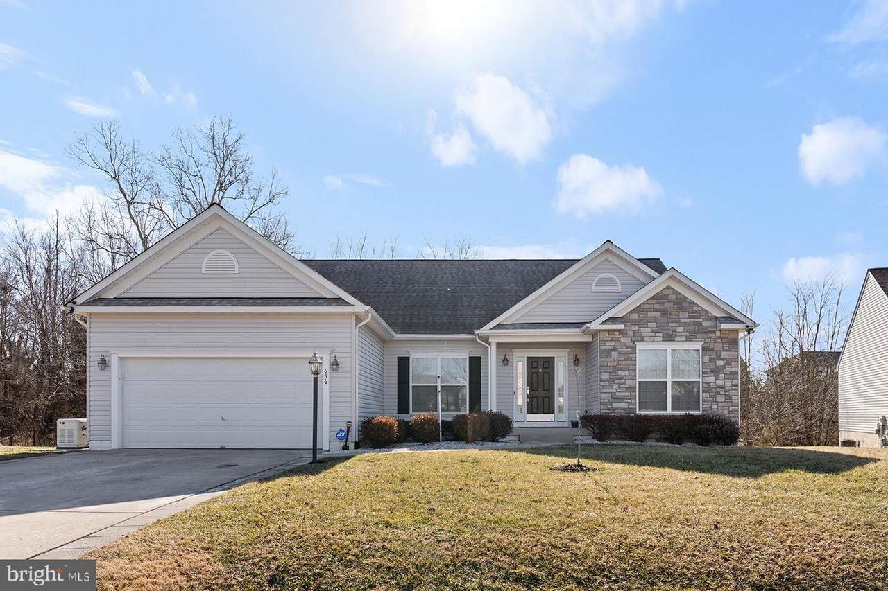 636 Windermere - Photo 1