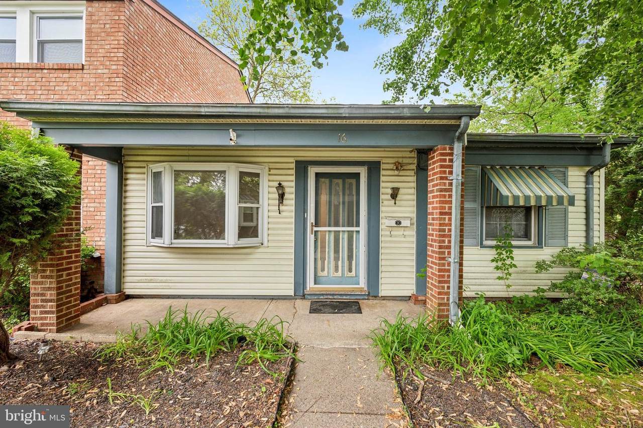 16 Randolph Place - Photo 1
