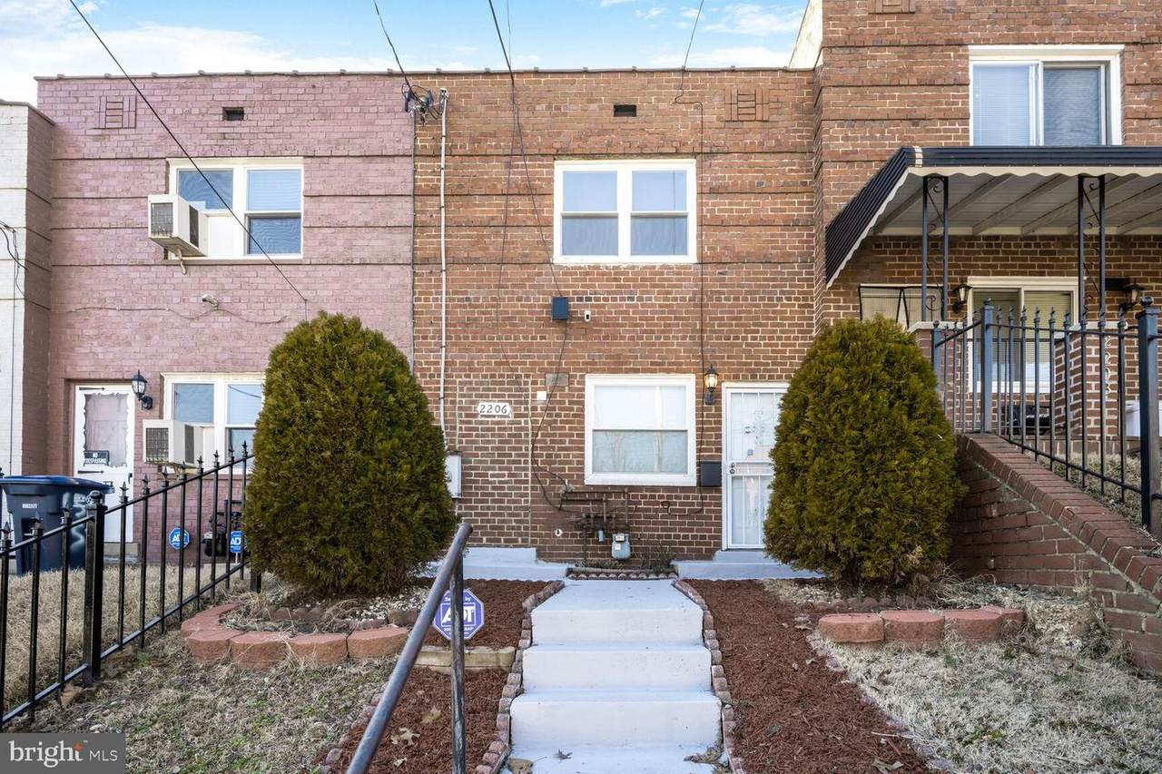 2206 15TH Street - Photo 1