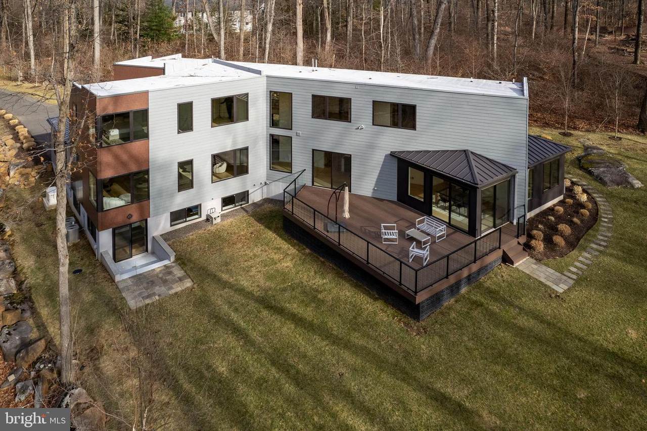 8 Garrett Lane - Photo 1