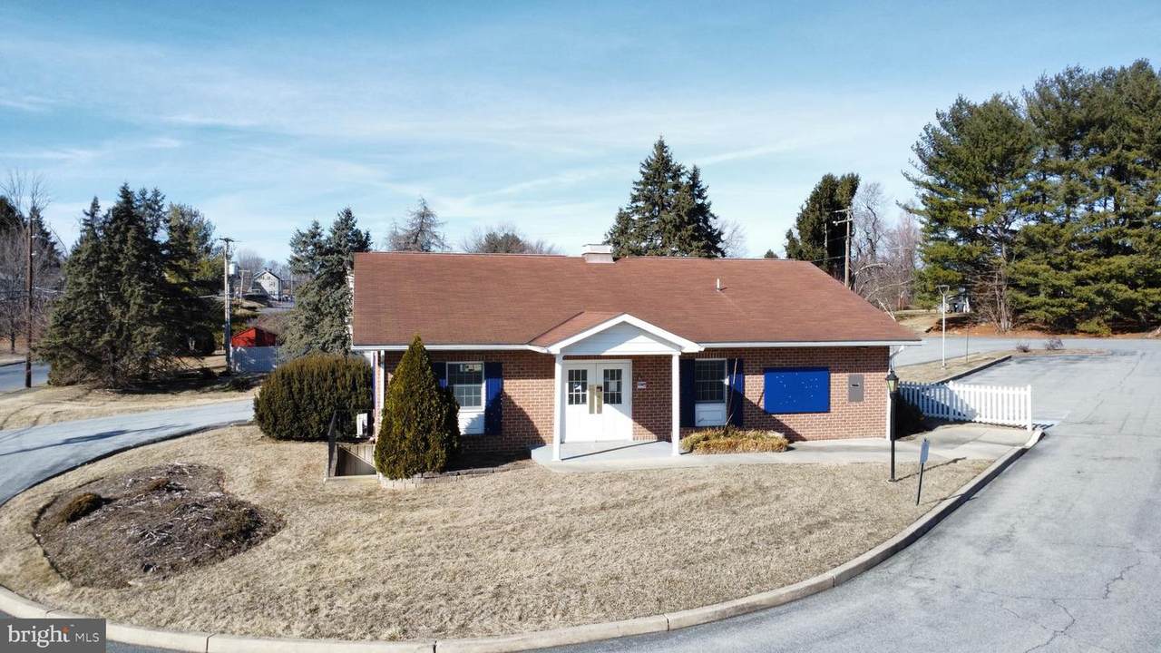 3301 Easton Avenue - Photo 1