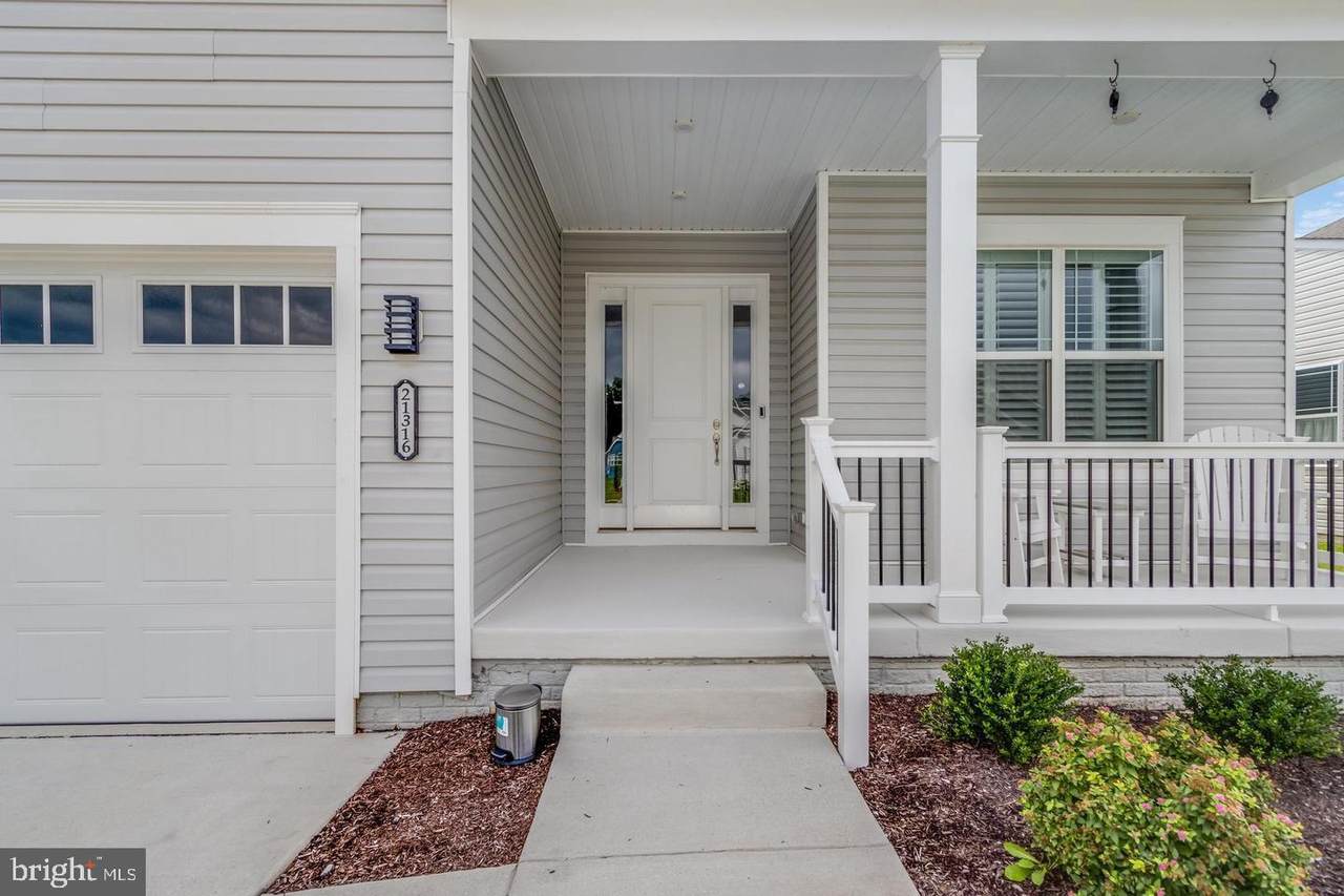 21316 Dauphine Street - Photo 1