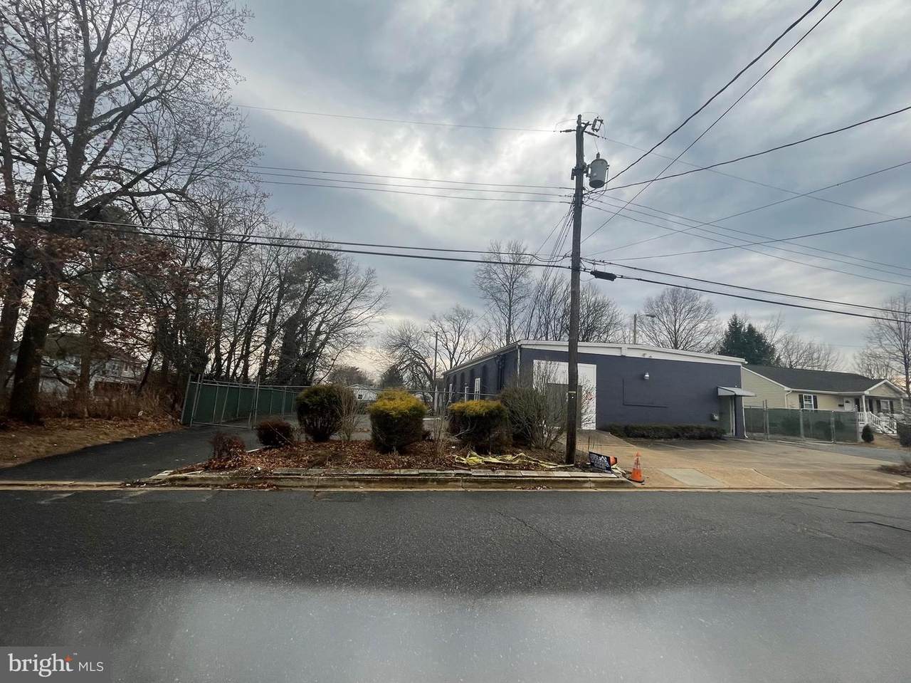 609 Bellair Avenue - Photo 1