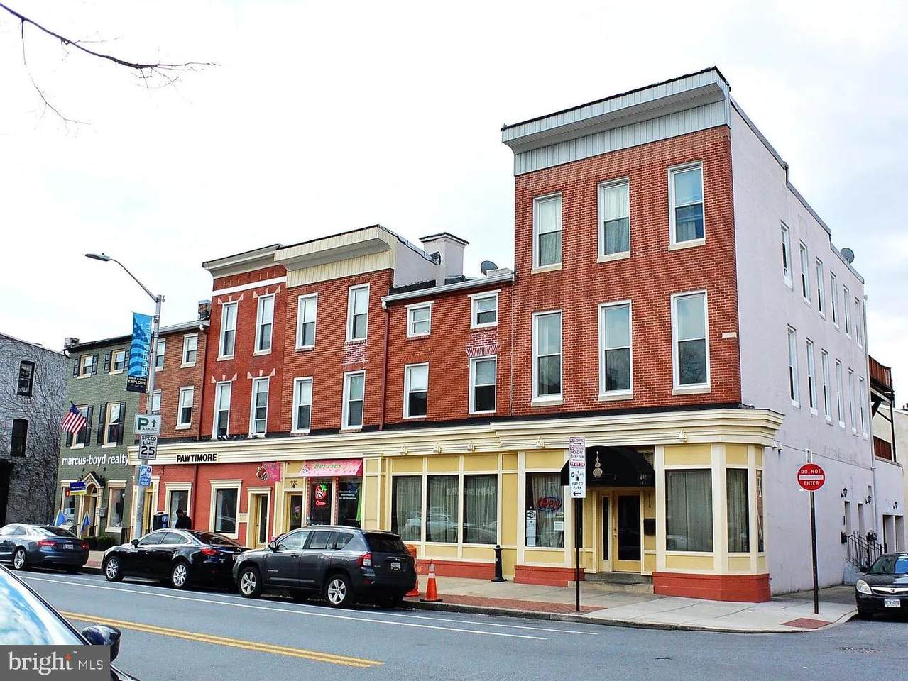 916 Light Street - Photo 1