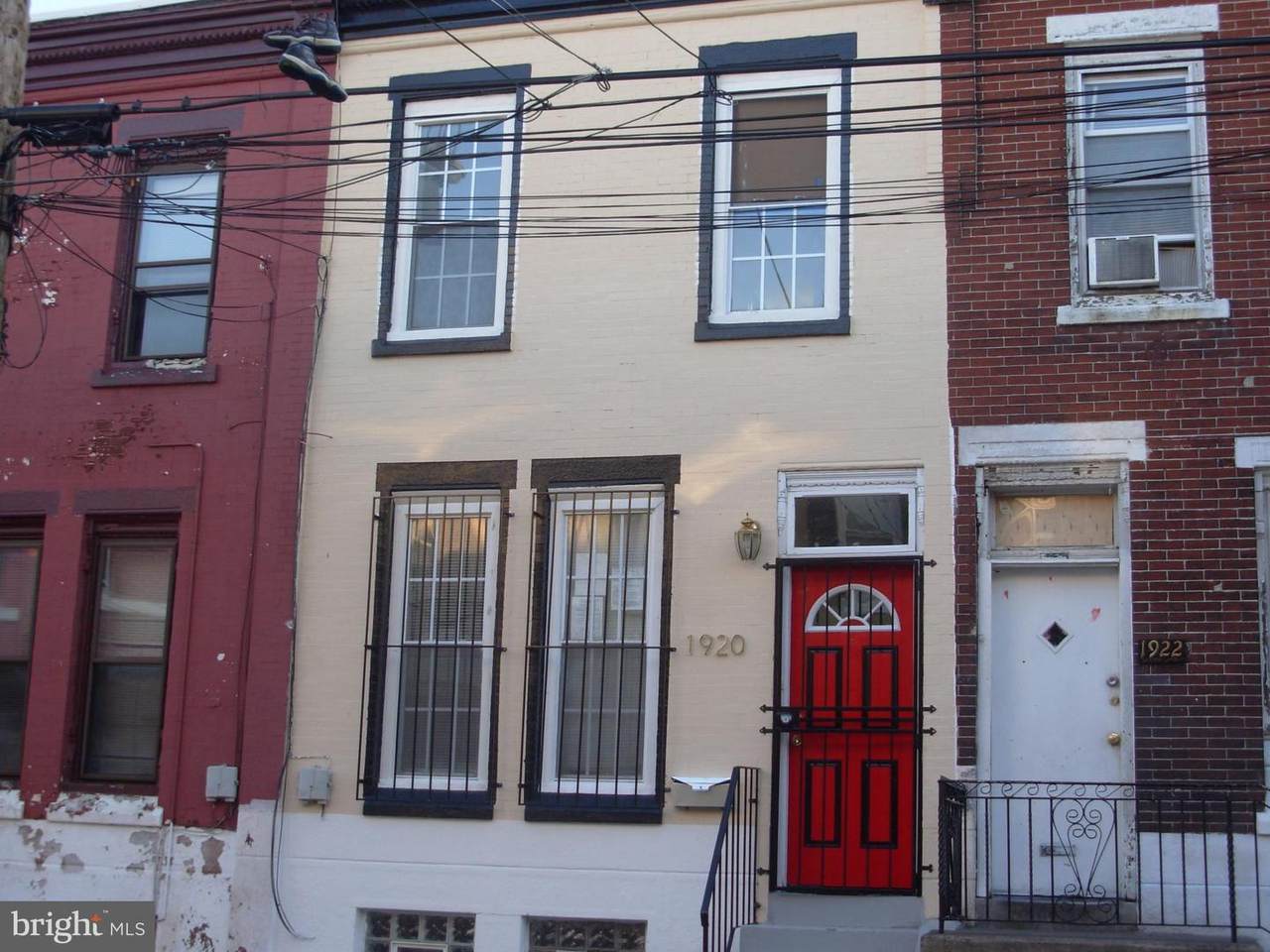 1920 Fontain Street - Photo 1