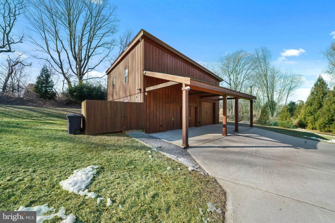 920 Horseshoe Pike - Photo 1