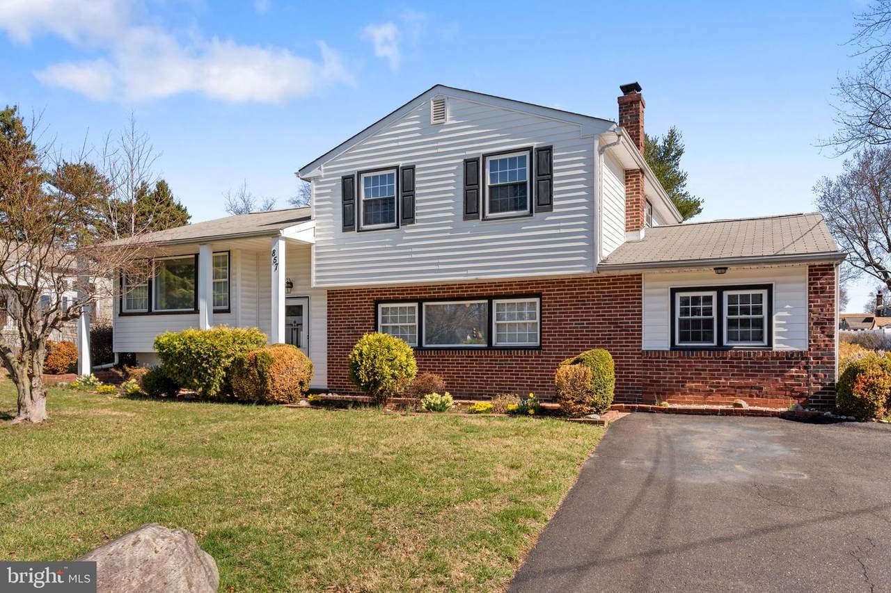 857 County Line Road - Photo 1