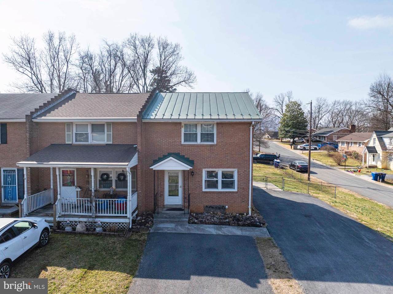 103 Fairview Avenue - Photo 1
