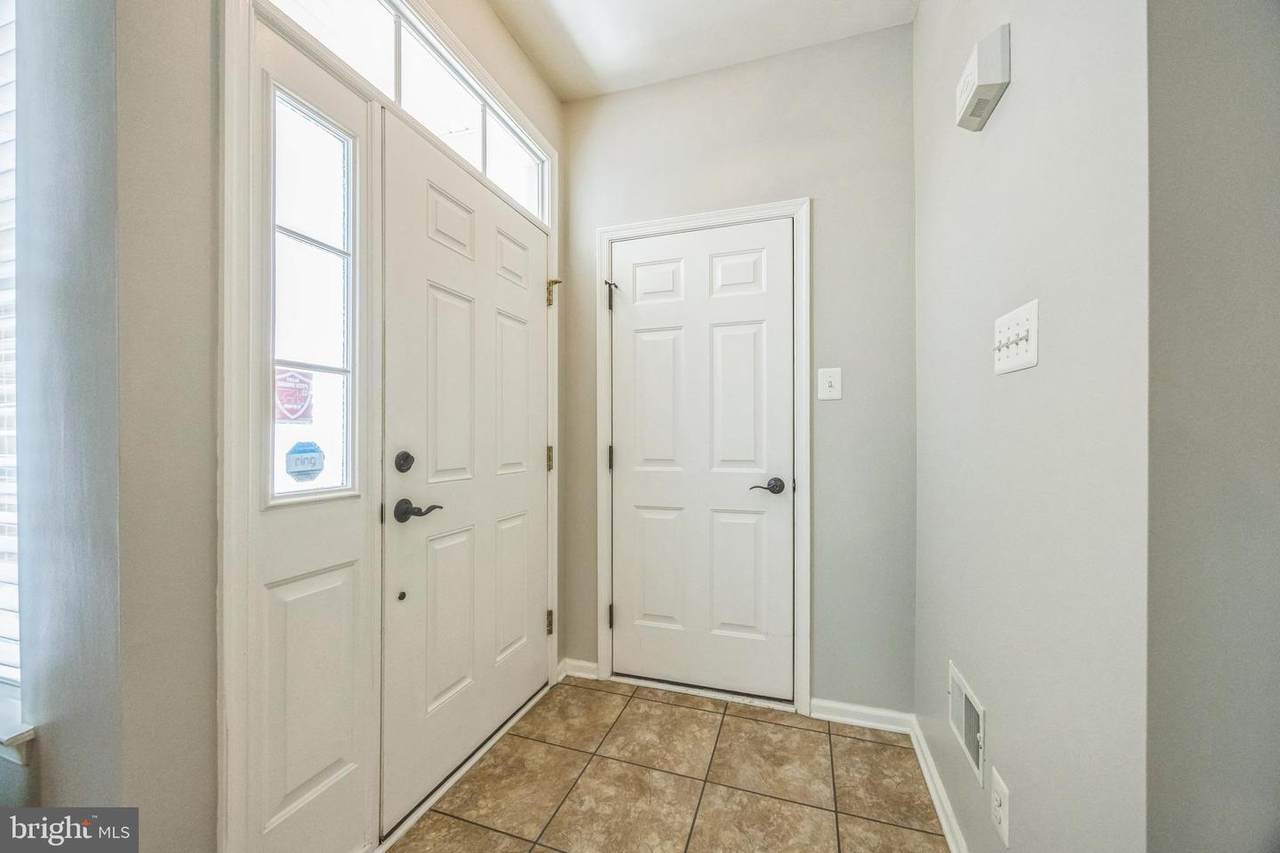 https://bt-photos.global.ssl.fastly.net/brightmls/1280_boomver_1_803700247032-2.jpg
