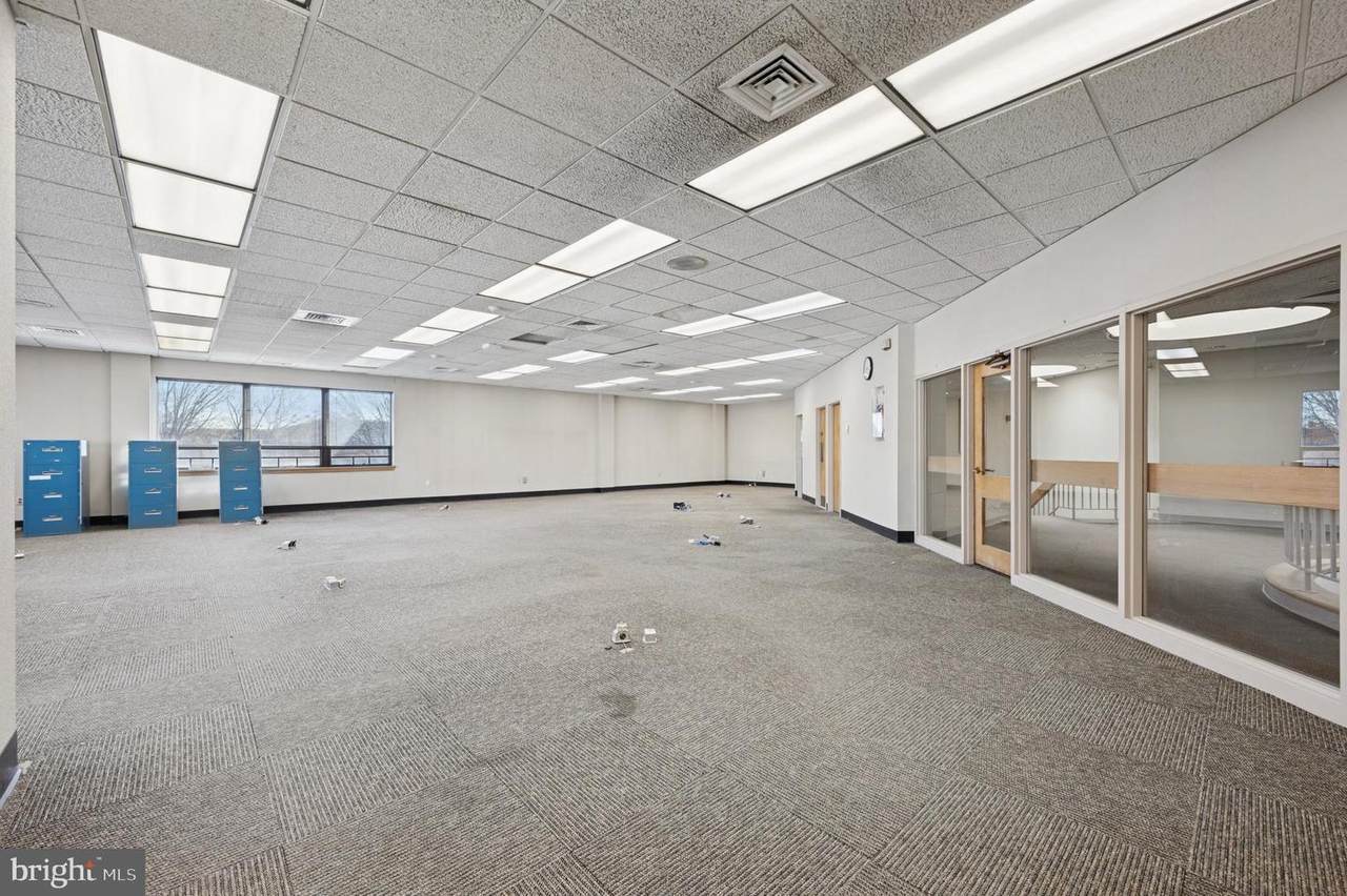1834 Oregon Avenue - Photo 1