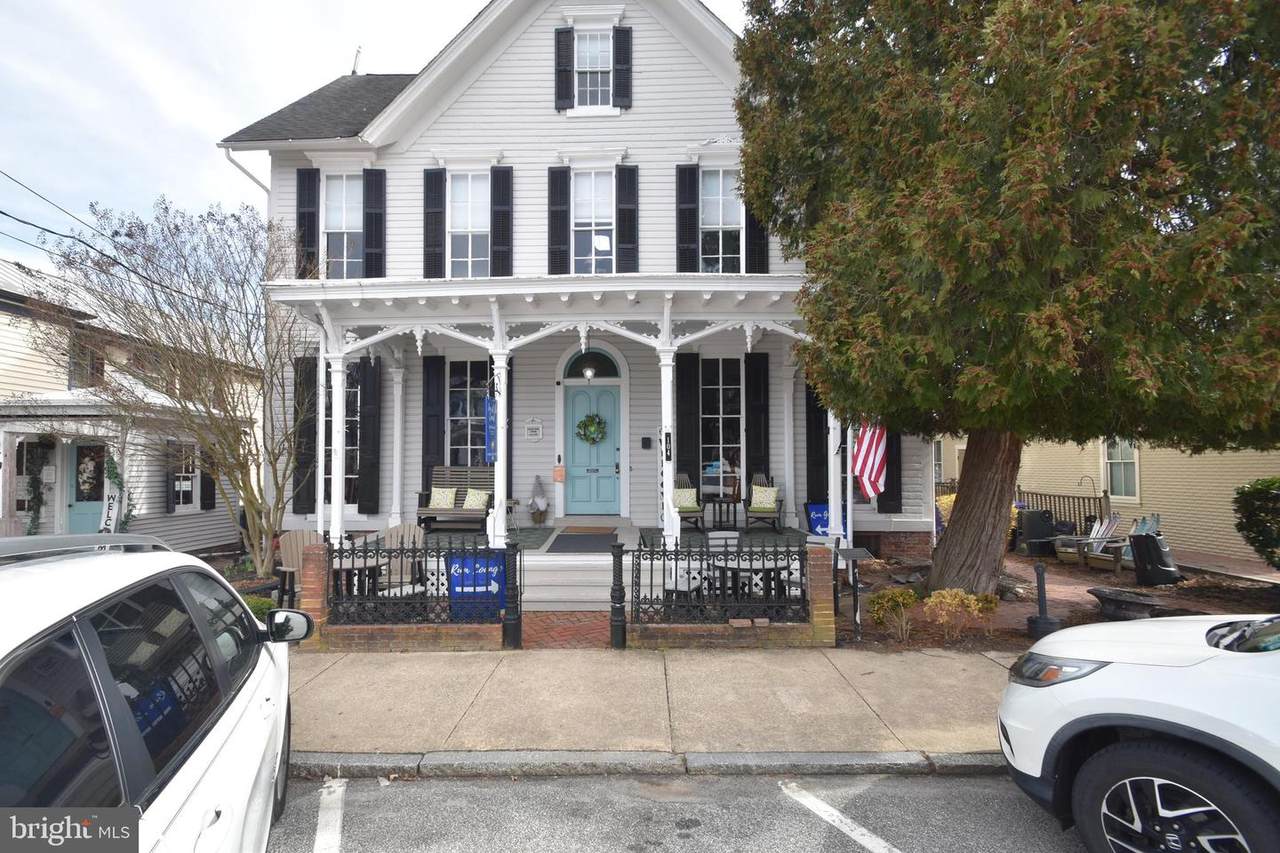 104 Bohemia Avenue - Photo 1