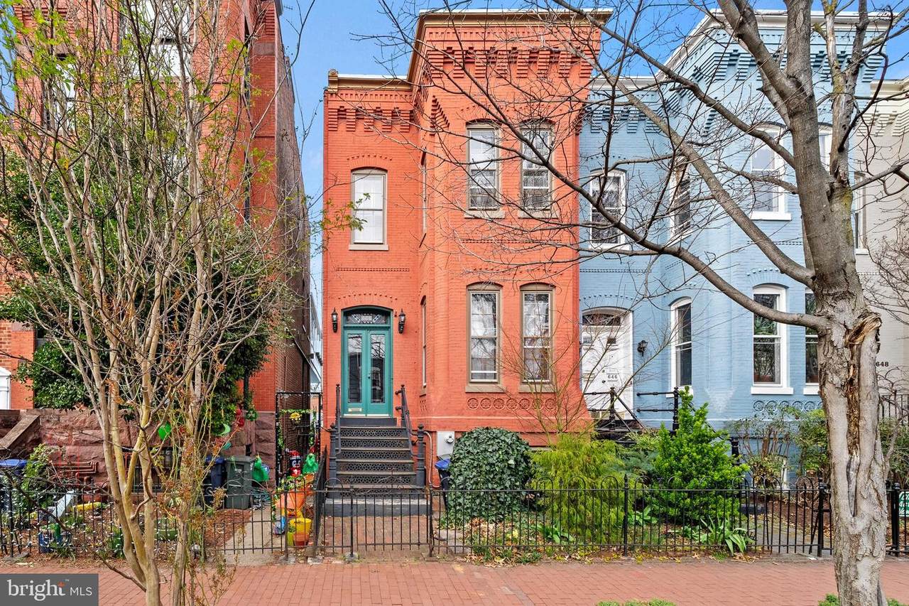 644 Independence Avenue - Photo 1
