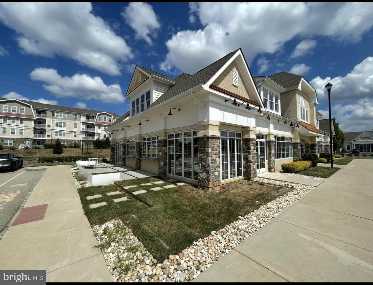 115 Plymouth Road - Photo 1