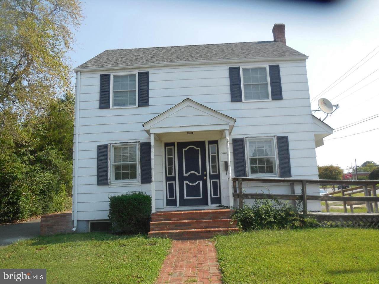 21640 Essex Drive - Photo 1