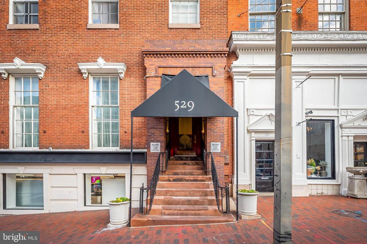 529 Charles Street - Photo 1