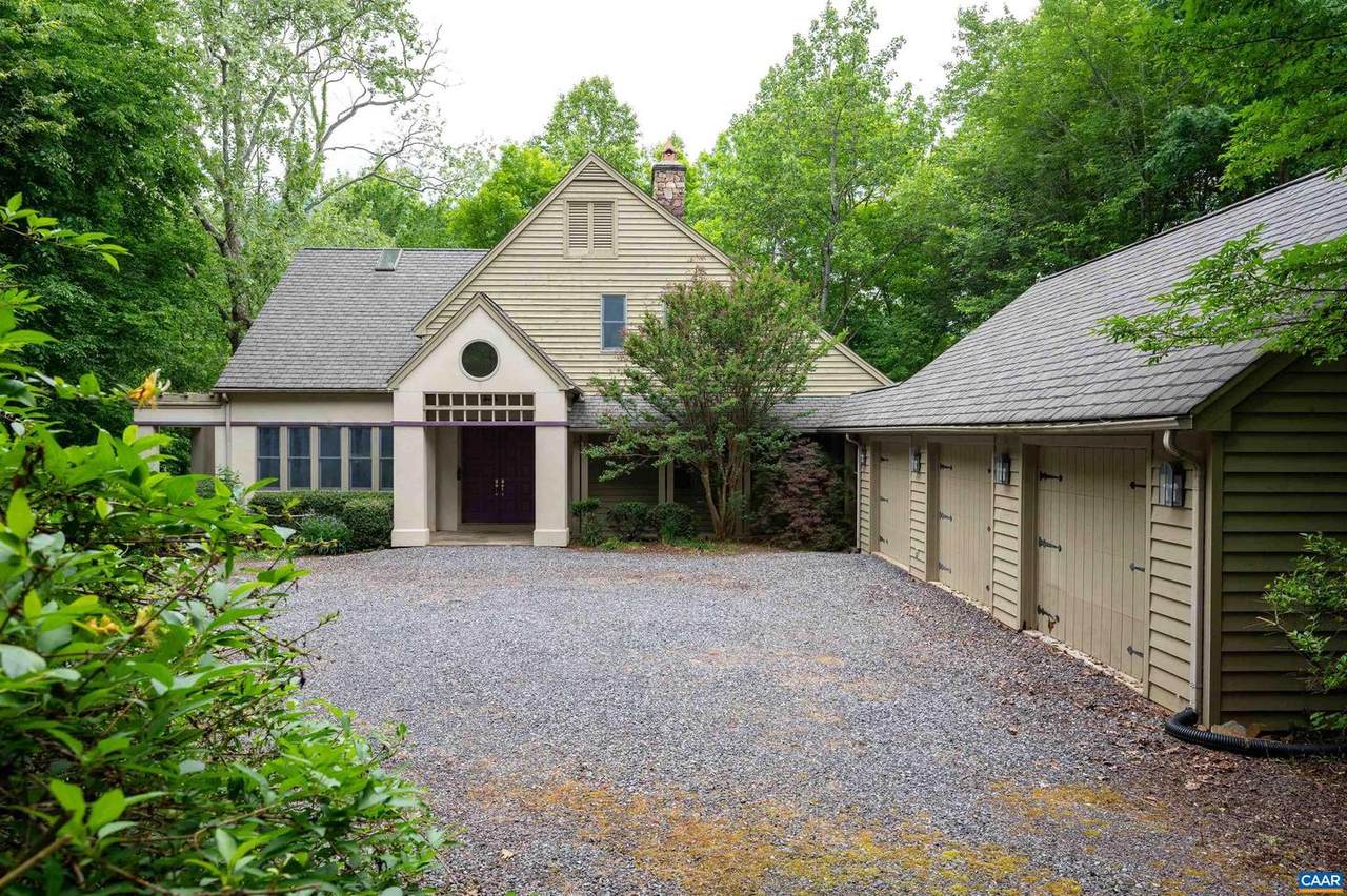 481 Stoney Creek East - Photo 1