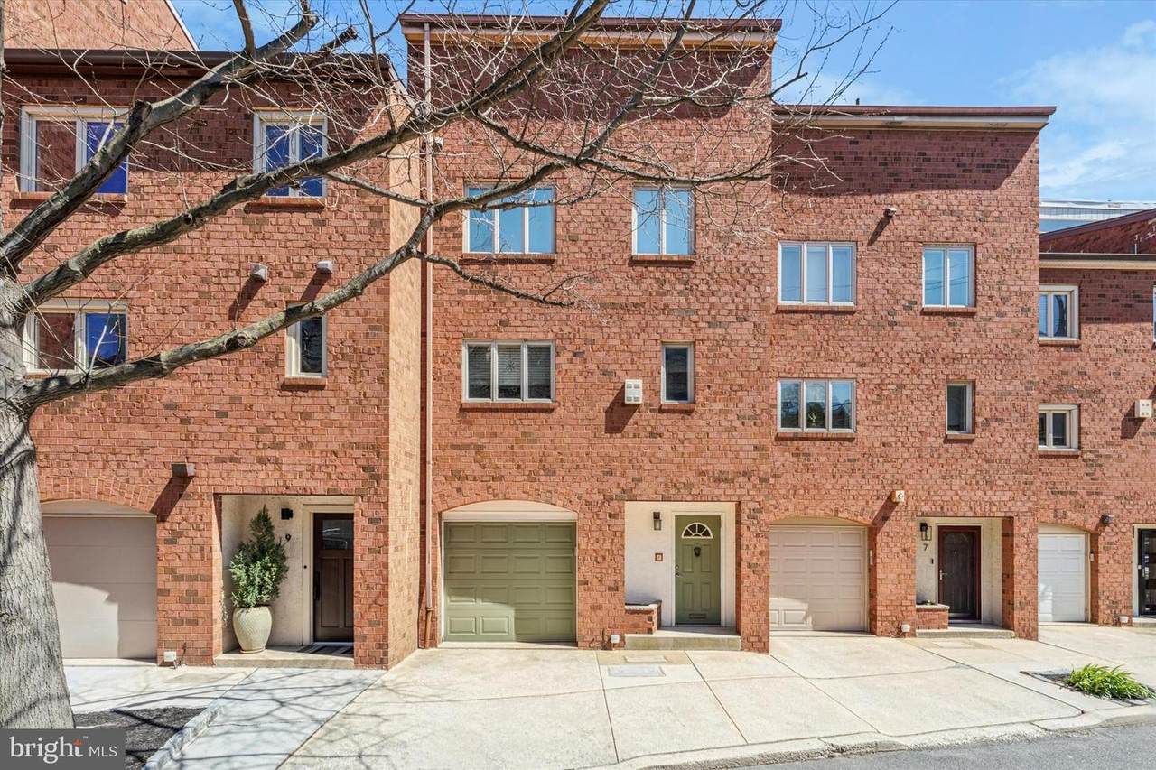 1 Christian Street - Photo 1