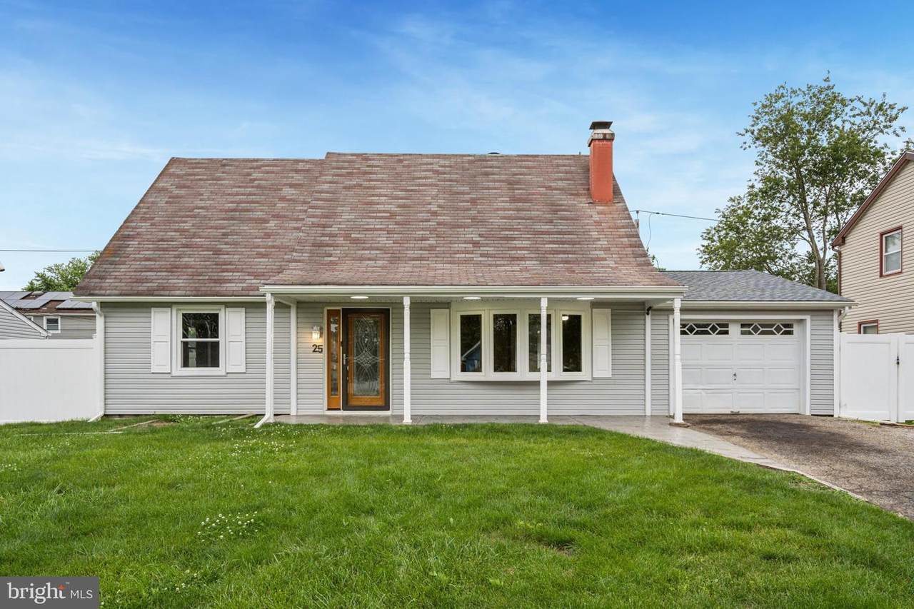 25 Hawthorne Lane - Photo 1