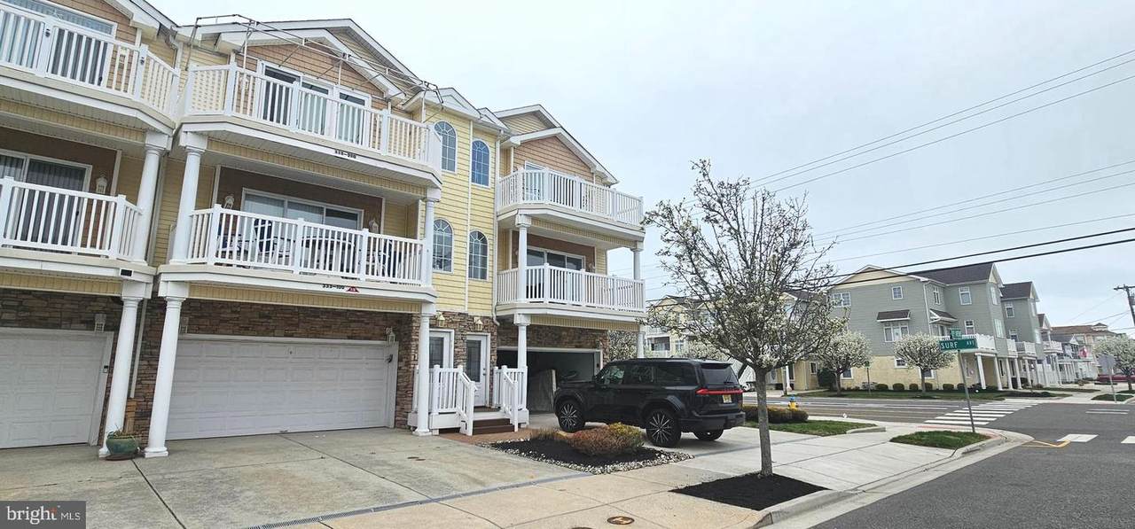 333 11TH Avenue - Photo 1