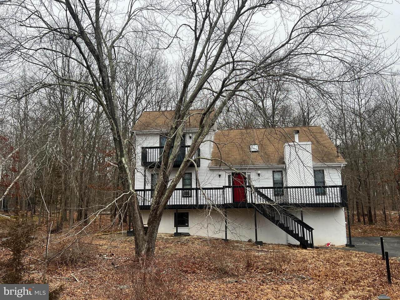 1076 Lancaster Dr. - Photo 1