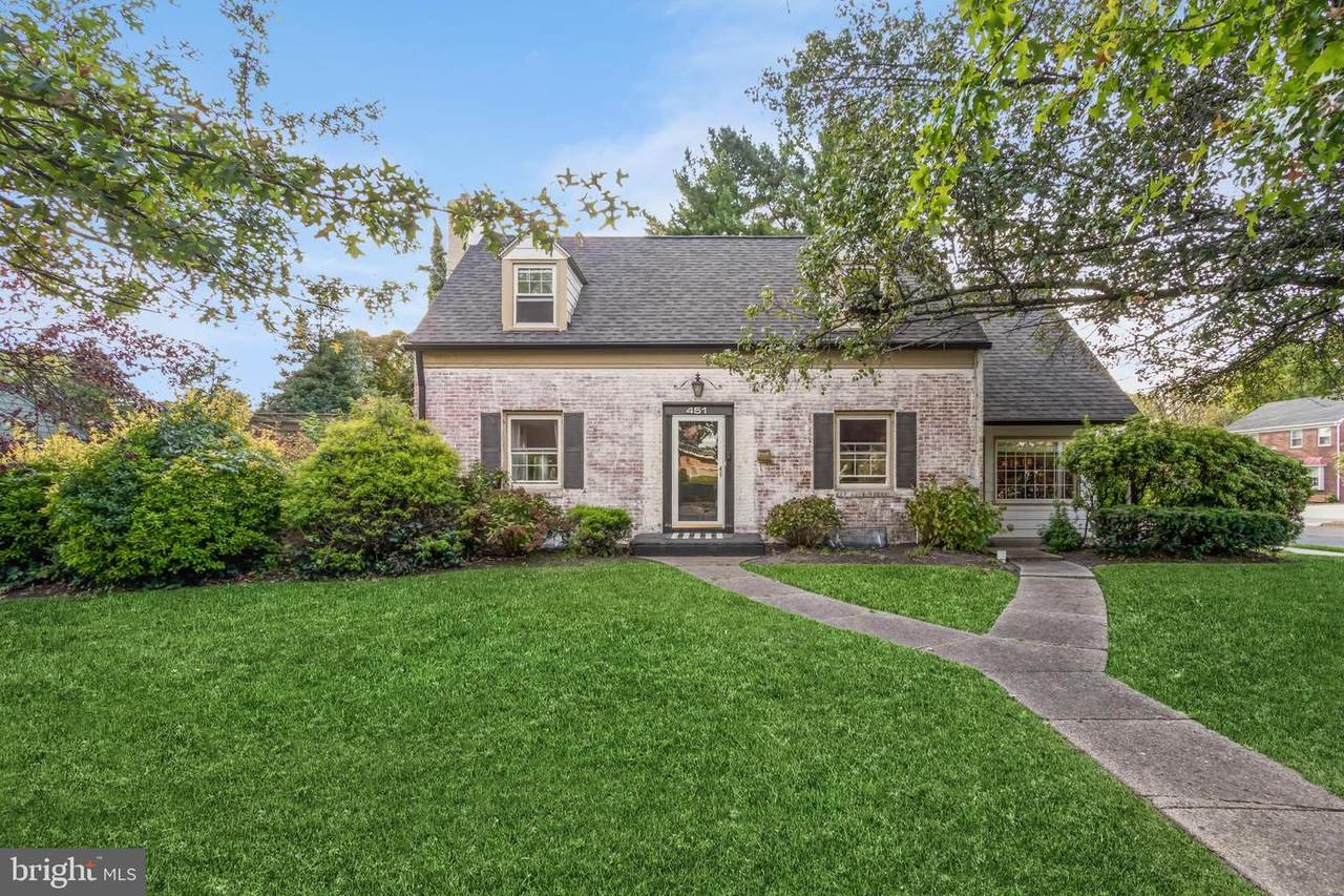 451 Crystal Lake Avenue - Photo 1