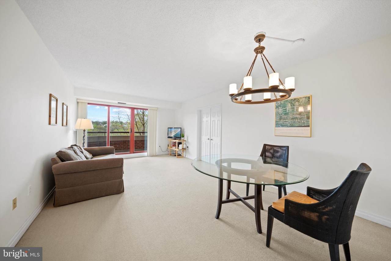 2301 N Street - Photo 1