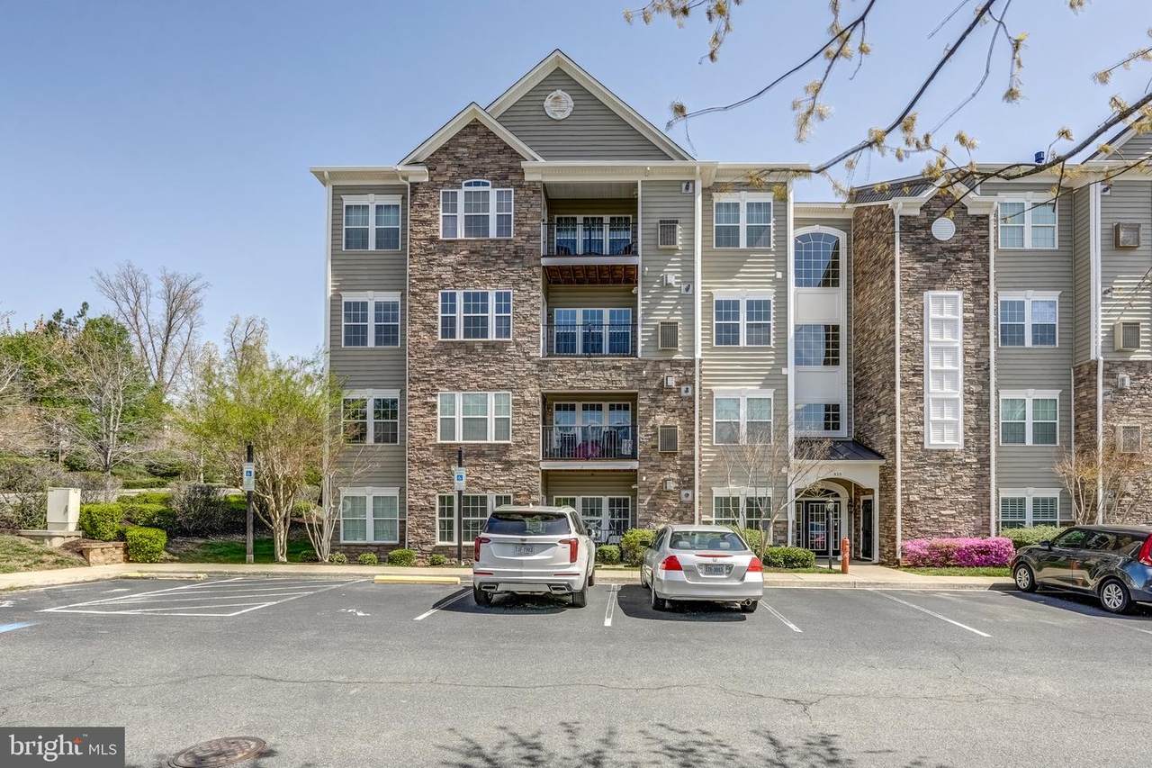 910 Westwood Village Way - Photo 1