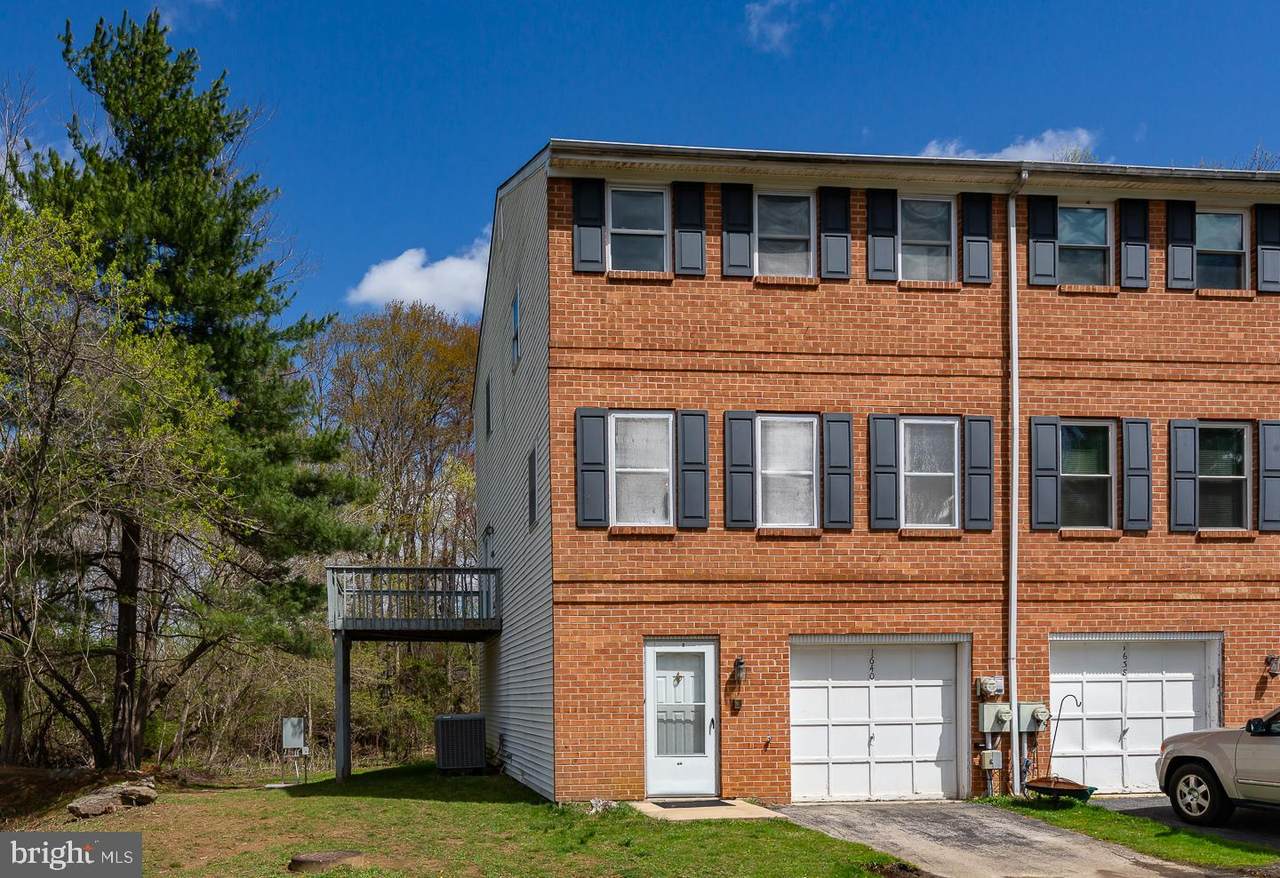 1640 Coventry Lane - Photo 1