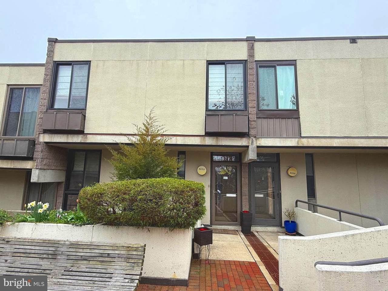 2223 Deerfern Crescent - Photo 1