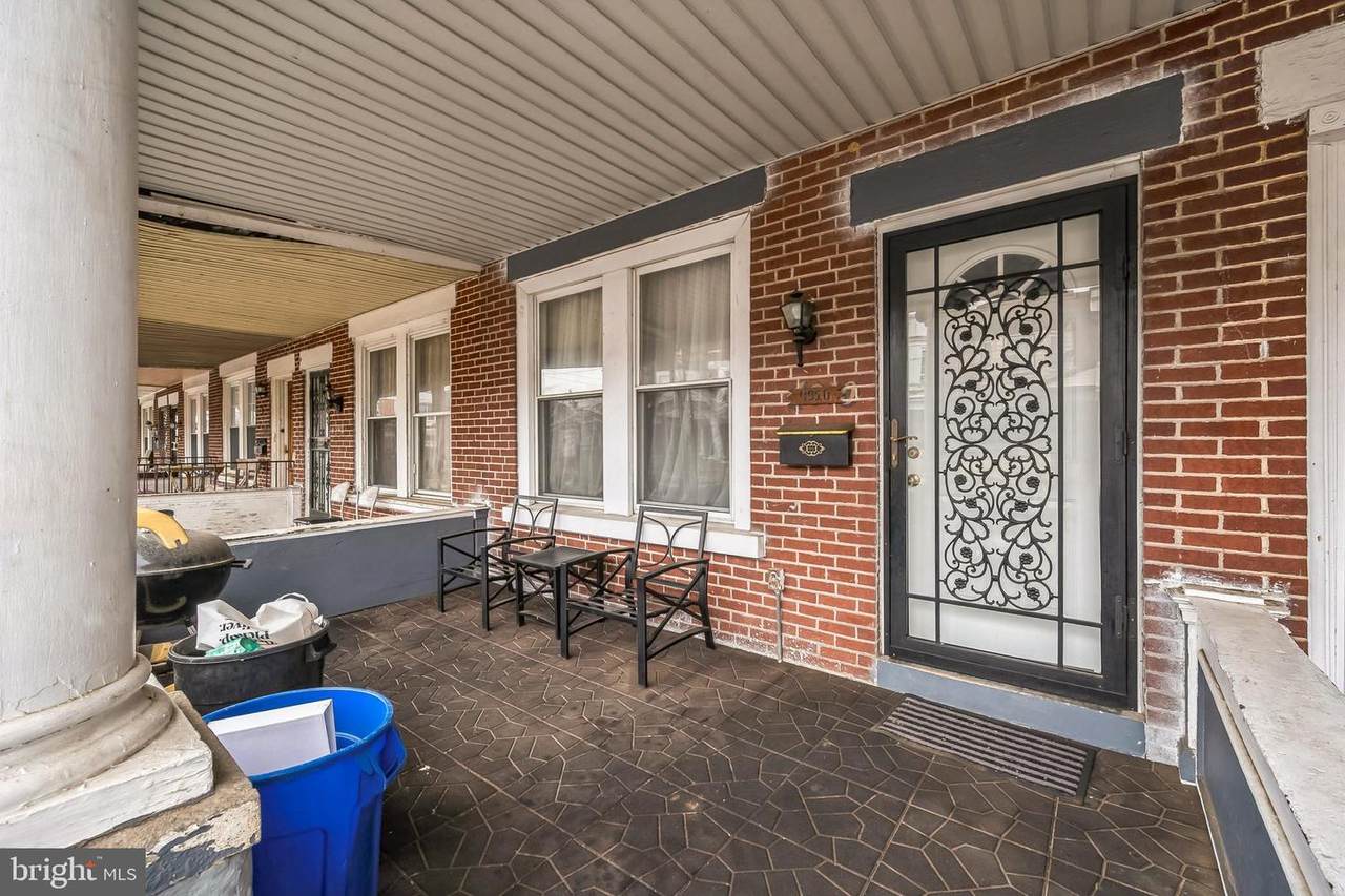 4910 Hutchinson Street - Photo 1