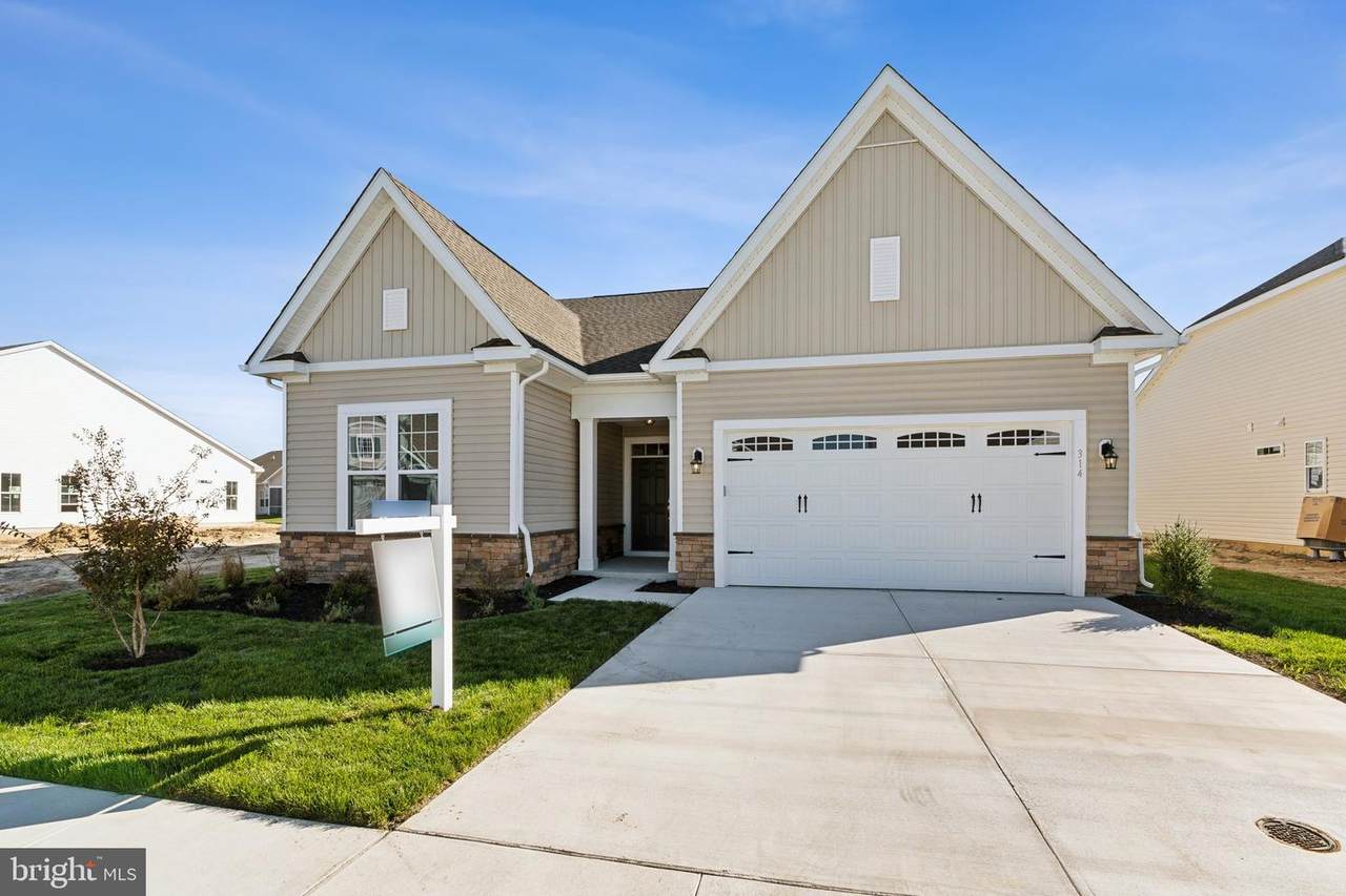 214 Crestview Ridge Drive - Photo 1