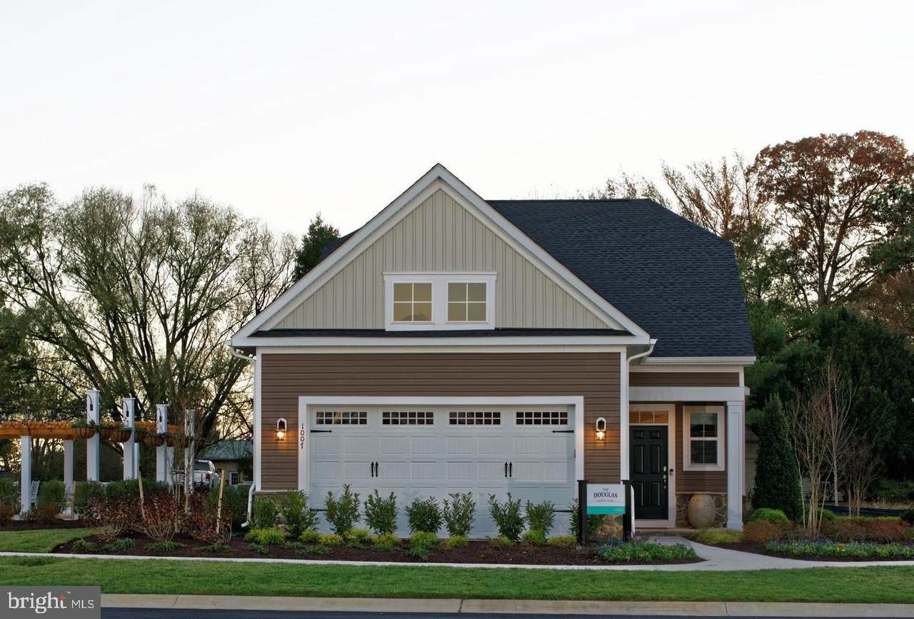 1007 Champlain Court - Photo 1