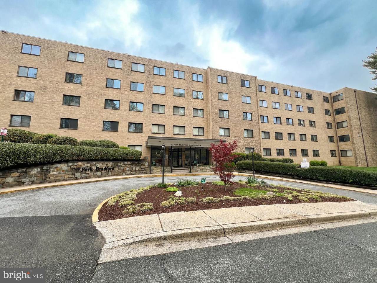 8601 Manchester Road - Photo 1