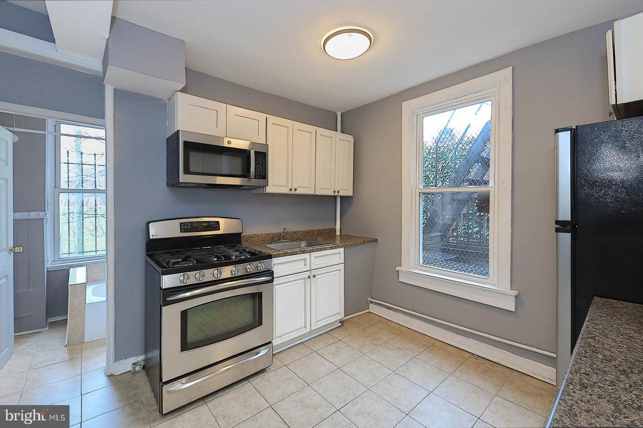 1536 Lanvale Street - Photo 1