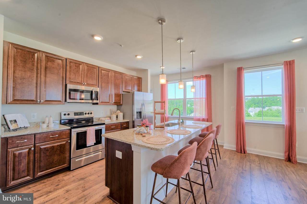 406 Bold Ruler Court - Photo 1