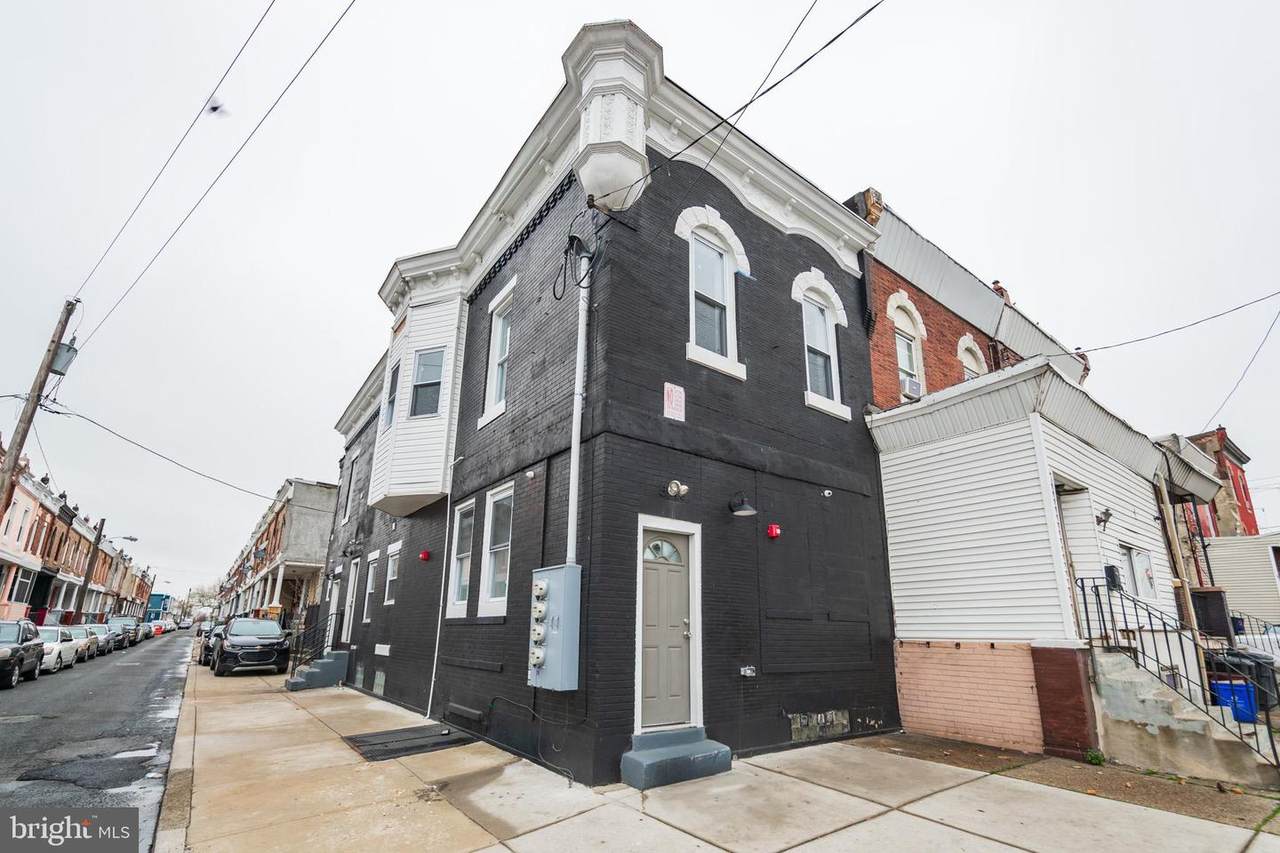 5715 Woodland Avenue - Photo 1