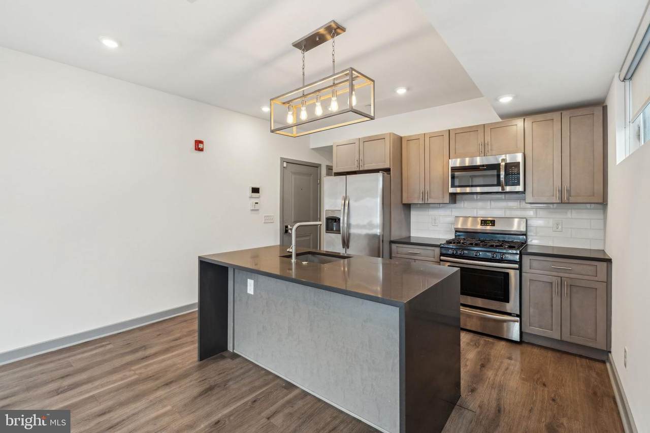 411 Berks Street - Photo 1