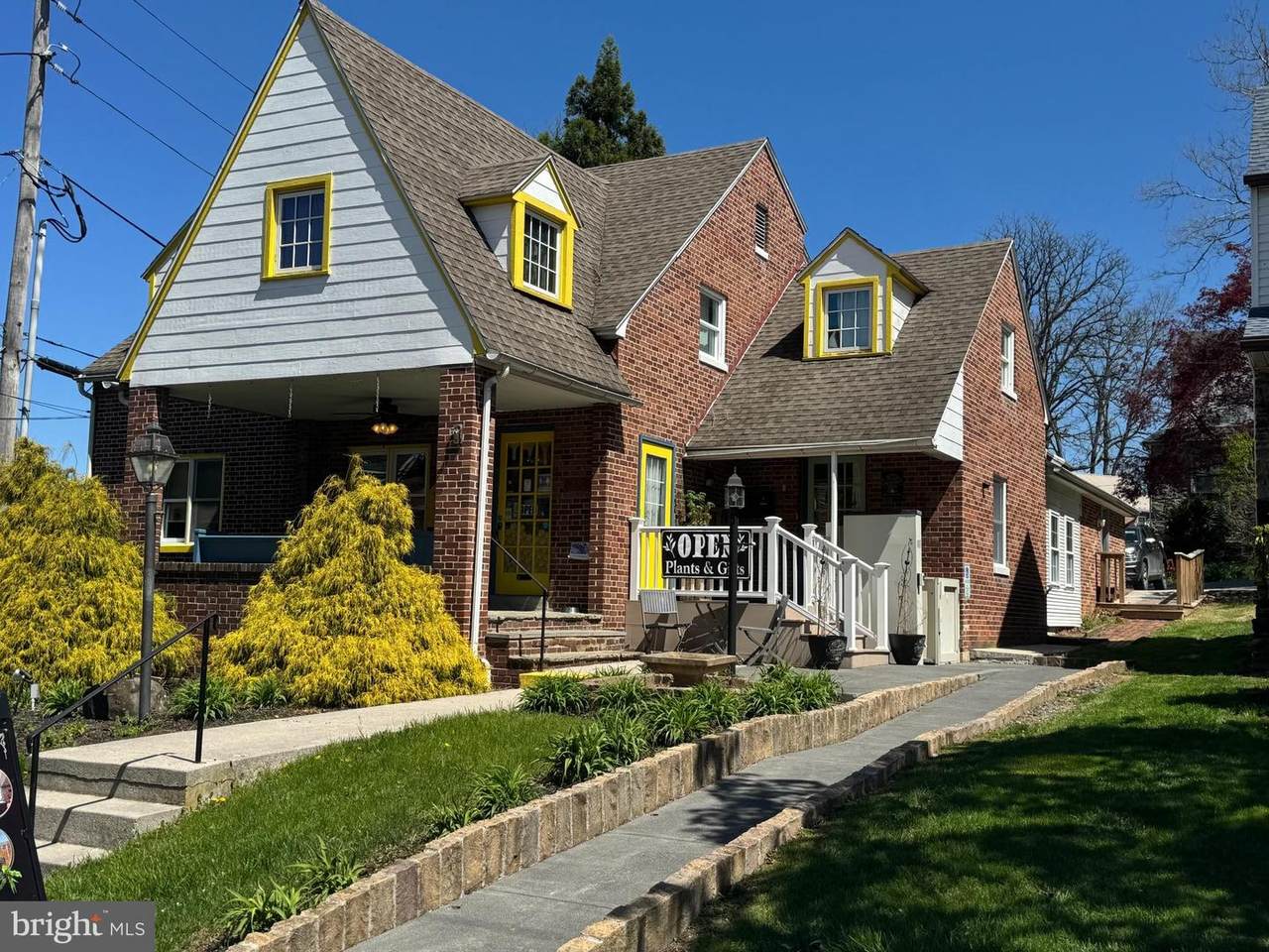 430 Baltimore Street - Photo 1