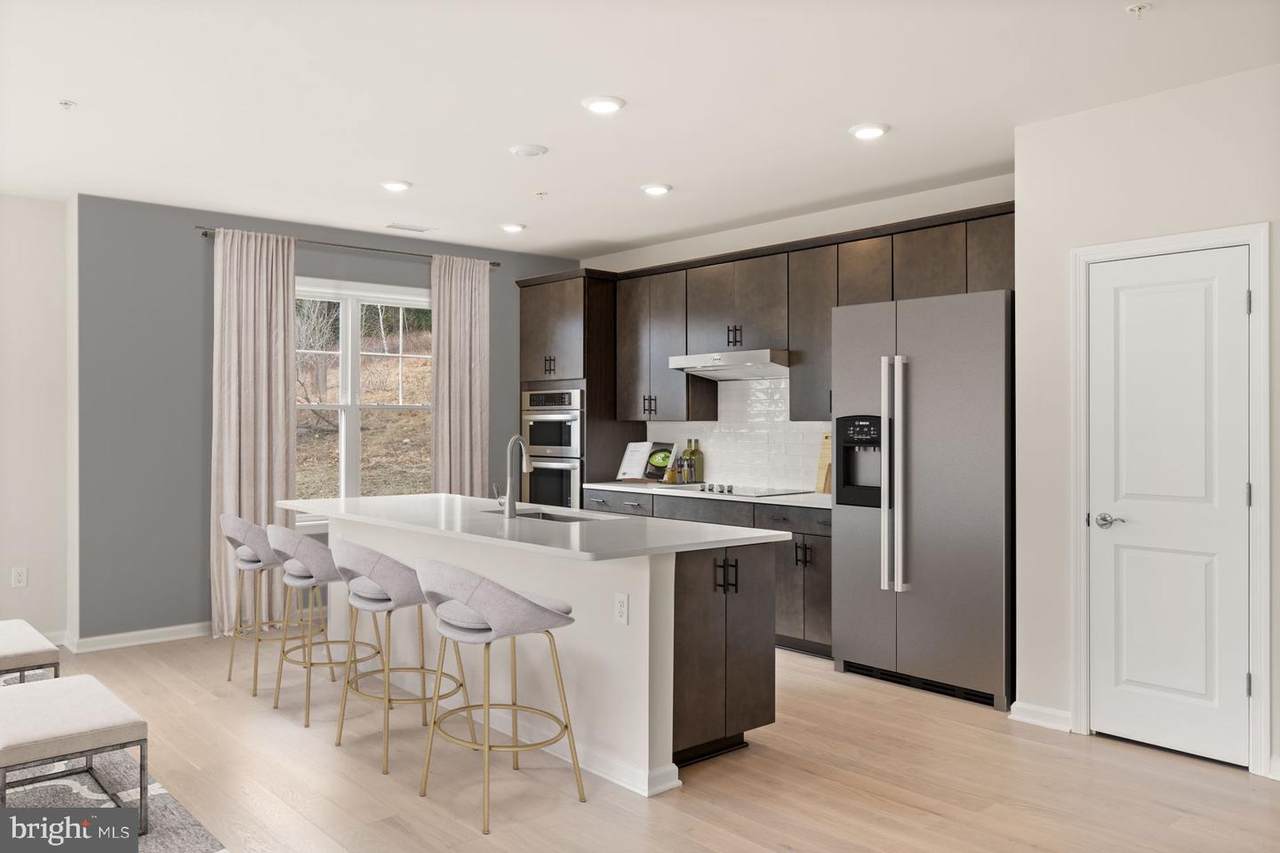 401 Washington Street - Photo 1