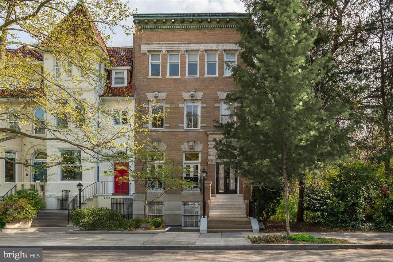 2238 Q Street - Photo 1