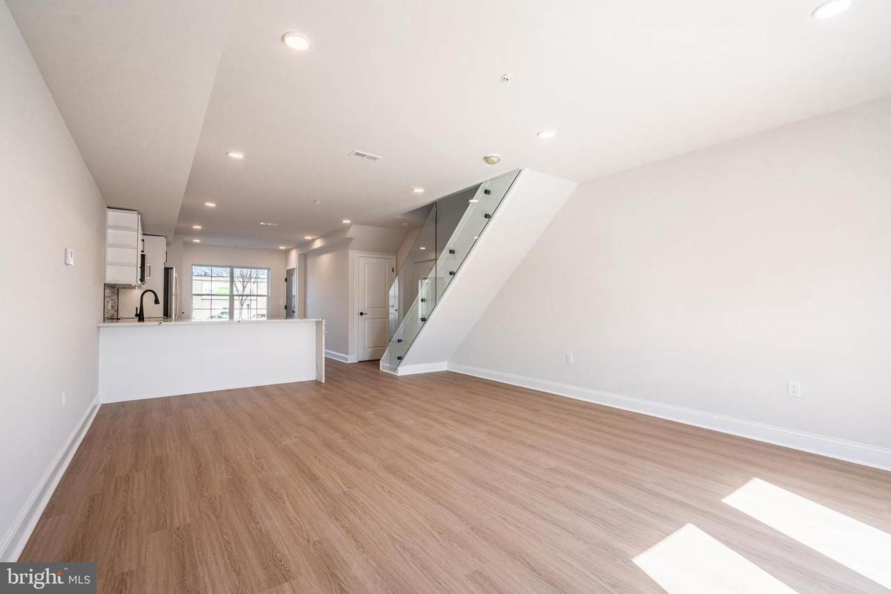 4088 Conshohocken Avenue - Photo 1