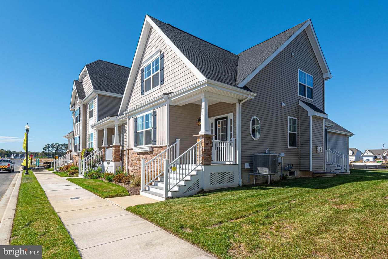 211 Prospect Street - Photo 1