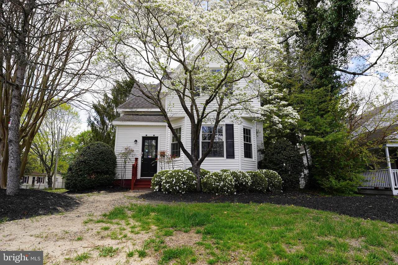 610 Jackson Street - Photo 1
