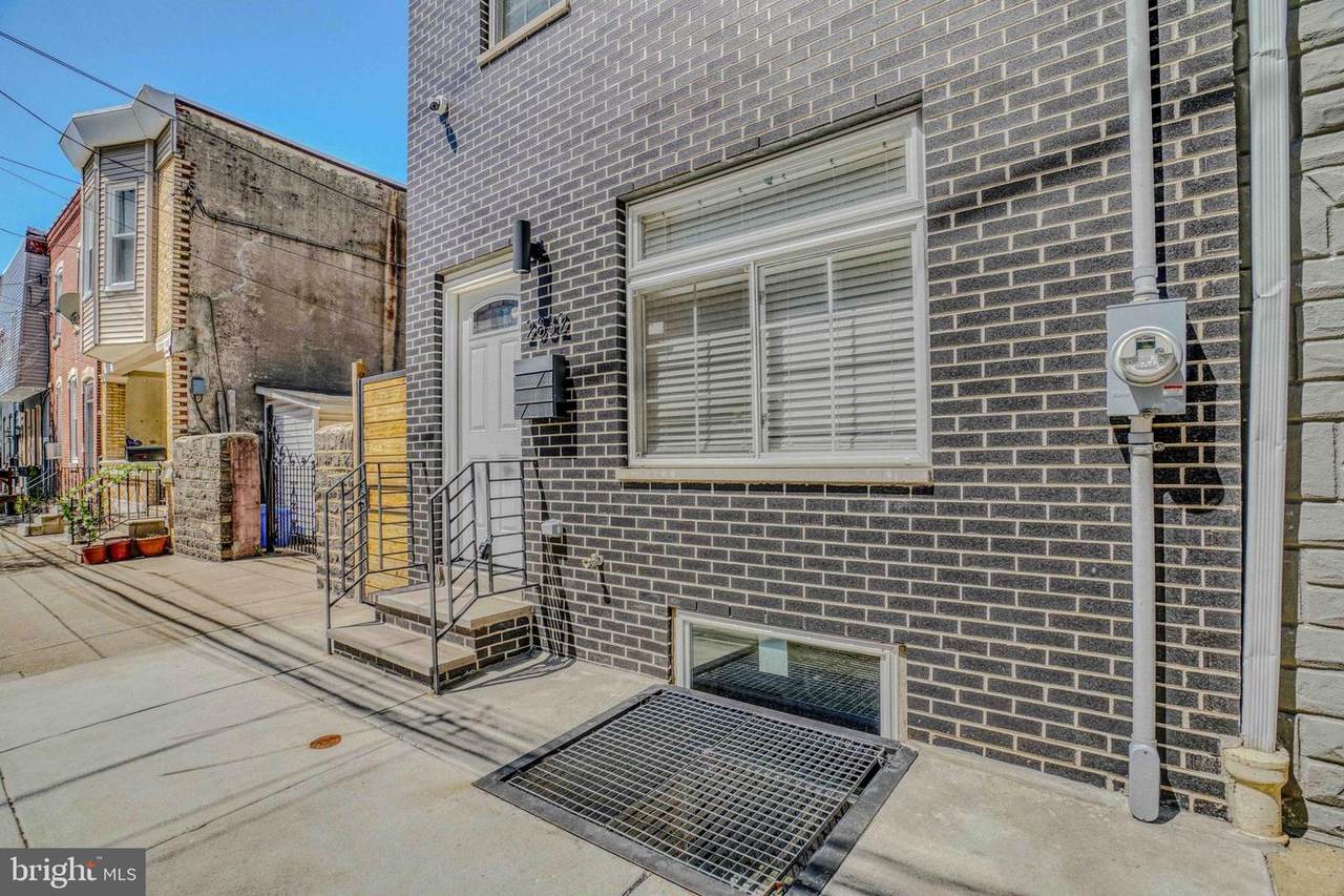 2832 Edgemont Street - Photo 1